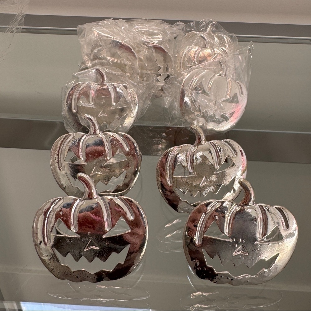 Pumpkin Shaped Silver Napkin Rings - Set of 12